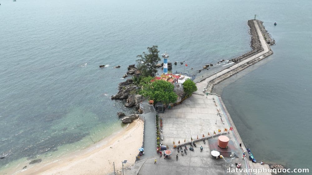 Ảnh flycam Phú Quốc – Dinh Cậu, Công viên Bạch Đằng