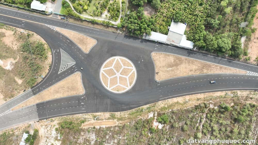 Ảnh flycam Phú Quốc – Đường Dương Đông Cửa Cạn, Vòng xoay Đồng Cây Sao