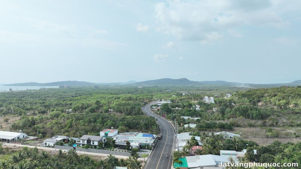 Ảnh flycam Phú Quốc – Đường Dương Đông Cửa Cạn, Vòng xoay Đồng Cây Sao